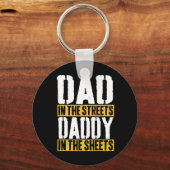 Papa Op Straat Vader Op Bed Vaderdag Sleutelhanger (Voorkant)