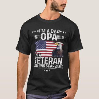 Papa OPA Veteraan Niets maakt me bang Trotse Adela T-shirt