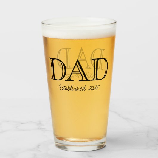 Papa Opgericht Vette Zwarte Tekst Bier Glas (Voorkant gevuld)
