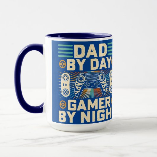 Papa overdag, gamer 's nachts mok (Links)