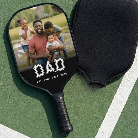 Papa Richtte Leuke Vette Foto Op Pickleball Paddle