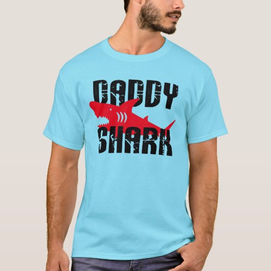 Papa Shark Worn Graphic T-shirt (Voorkant)
