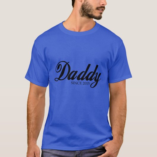 Papa sinds 2015 Vaderdag cadeau T-shirt (Voorkant)