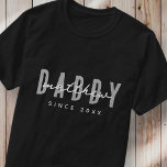 Papa Sinds 20XX Modern Elegant Eenvoudig T-shirt<br><div class="desc">Dit eenvoudige en moderne ontwerp bestaat uit san serif typografie.</div>