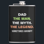 Papa The Man Myth Legend Grumpy Funny Quote Heupfles<br><div class="desc">Voeg wat humor toe aan de dag van papa en maak een glimlach op zijn gezicht met deze pap The Man Myth Legend Grumpy Funny Quote Flask. Het is ontworpen op de voorkant van de zwarte achtergrond met de humoristische zin: "Voeg het man de mythe toe die de legende is"...</div>