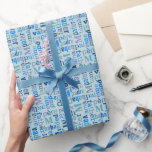 Papa Typografie Blue Fathers Day of Birthday Cadeaupapier<br><div class="desc">Pas dit leuke Vaderdag of Birthday inpakpapier aan voor een vader in coole blauwe tinten en een trendy typografie-ontwerp. Eenvoudig aan te passen, verander gewoon de huidige M-sjabloon in het monogram initiaal van je vader (of F voor vader of D voor vader), dat het papierontwerp in de vorm van klassieke...</div>
