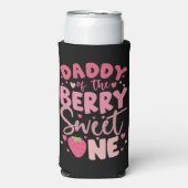 Papa van de bes Sweet One Aardbei Verjaardag Seltzer Blikjeskoeler (Seltzer Voorkant)