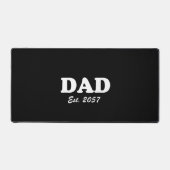 Papa vestigde datum moderne typografie zwart bureaumat (Voorkant)