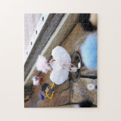 Paparazzi bij Fubby op rooster. Legpuzzel (Verticaal)