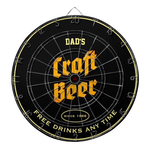 Papa's Craft Beer Yellow Text Elke naam zwart Dartbord (Voorkant)