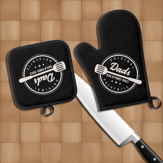 Papa's Originele Achtertuin BBQ Authentieke Logo Ovenwant & Pannenlap Set