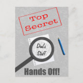 Papa's spullen zijn topgeheim briefkaart (Voorkant)