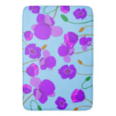 Papaver Poppy Lila op bleek-blauwe achtergrond Badmat (Voorkant Verticaal)