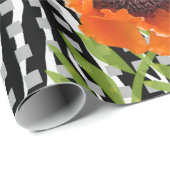 Papavers met zwart-wit patronen cadeaupapier (Rol Hoek)