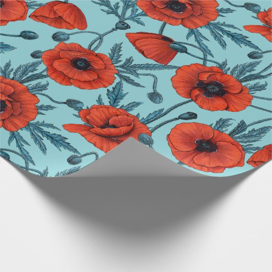 Papavers, rood en blauw op zwembad blauw cadeaupapier (Hoek)