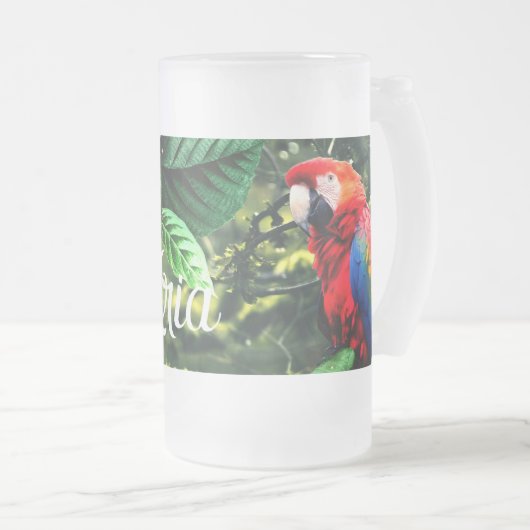 Papegaai scharlaken ara in oerwoud met bloemetjes matglas bierpul (Voorkant rechts)