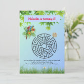 Papegaaien puzzeldoolhof op verjaardagsuitnodiging kaart (Staand voorkant)