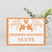 Papel Picado Nueve Nine Table Number Oranje Fiesta Kaart (Staand voorkant)