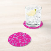 Paper Coasters, Bright Fuchsia Snowflakes Ronde Kartonnen Onderzetter (Insitu)