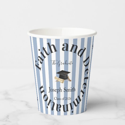 Paper Cup Blue & White Stripe Graduate 2026 Papieren Bekers (Links)