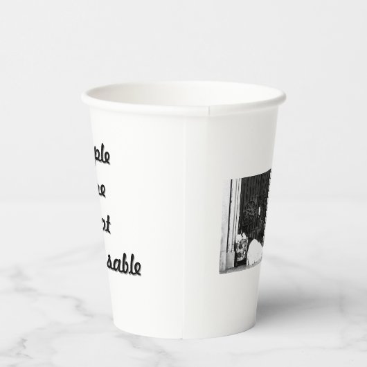 Paper Cup Celebrating Recovery and Resilience Papieren Bekers (Rechts)