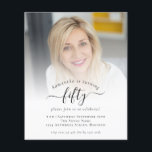 PAPER Foto Script 50th Birthday Party Invitation Flyer<br><div class="desc">Een voordelig PAPIER (geen kaart) alternatief ZONDER ENVELOPES bij KLEINERE grootte van 4, 5 x 5, 6 inch en tegen een budgetprijs. (Standaard A6-enveloppen zijn het dichtstbijzijnde formaat dat geschikt is). Foto Script 50th Birthday Party Invitation. Een minimalistisch, volledig aanpasbaar ontwerp voor de 50e of om het even welke partij...</div>