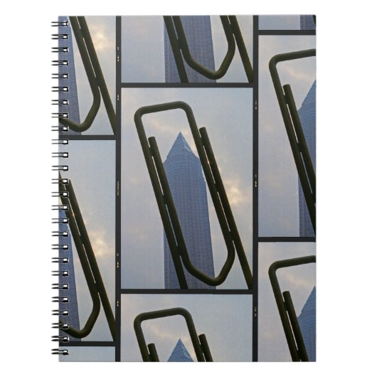 Paperclip en wolkenkrabber notitieboek (Voorkant)