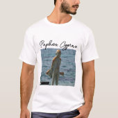 Paphos standbeeld jongen en vis, handtekening t-shirt (Voorkant)