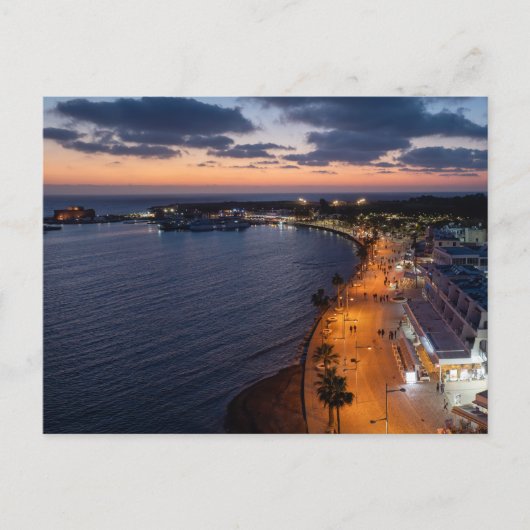 Paphos waterfront en haven 's nachts briefkaart (Voorkant)
