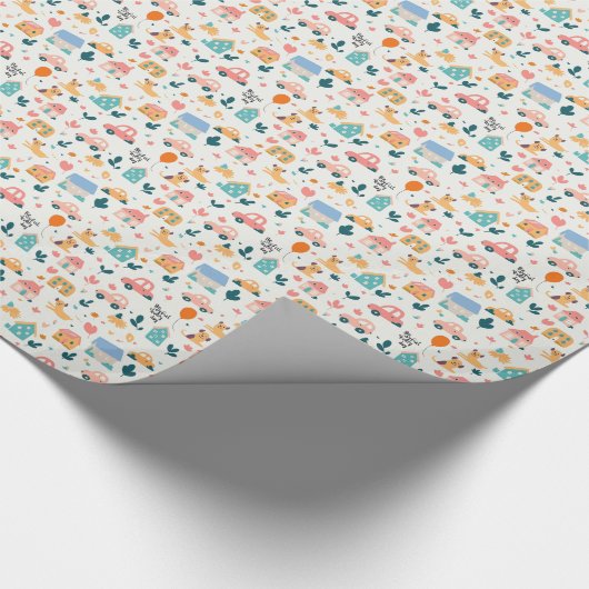 Papier inpakken met leuk en kleurrijk patroon (Hoek)