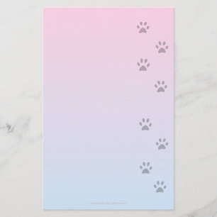 Papier schrijven met voetafdrukken