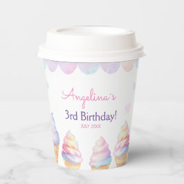 Papieren beker verjaardag met heerlijk ijs.