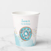 Papieren beker voor de eerste verjaardag. (Achterkant)