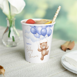 Papieren bekers voor baby shower met teddybeer.