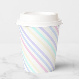 Papieren bekers voor een magisch verjaardagsfeestj