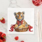 Papieren servet, kleine tijgerwelp in een mand servet (Insitu)