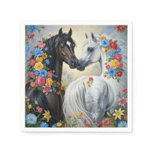 Papieren servetjes paarden omlijst door bloemen