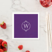 Papieren servetten met monogram en paars-wit frame (Insitu)