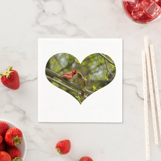 Papieren servetten, zoenende kardinalen. servet (Insitu)