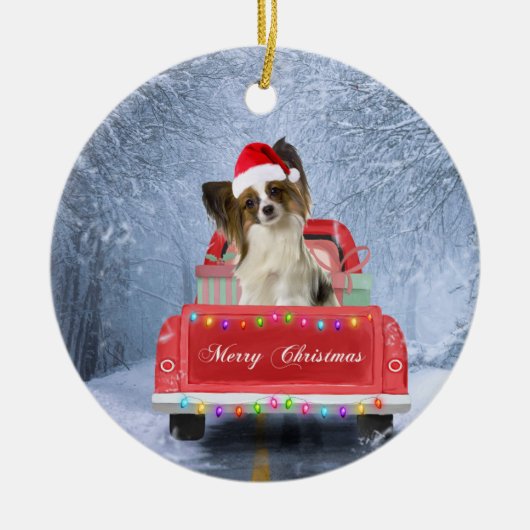 Papillon Dog in sneeuw, met kerstmis Keramisch Ornament (Voorkant)