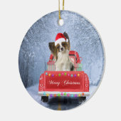 Papillon Dog in sneeuw, met kerstmis Keramisch Ornament (Links)