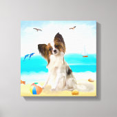 Papillon Dog op strand Canvas Afdruk (Voorkant)