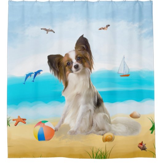 Papillon Dog op strand Douchegordijn (Voorkant)