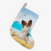 Papillon Dog op strand Kleine Kerstsok (Voorkant (Hangend))