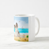 Papillon Dog op strand Koffiemok (Voorkant rechts)