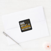 Pappas weten veel, maar opa's weten alles vierkante sticker (Envelop)