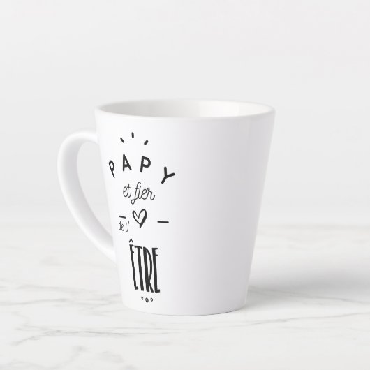 Papy en trots op het zijn latte mok (Linkerhoek)