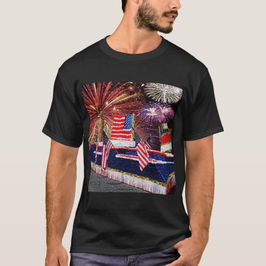 Parade with Statue of Liberty Float and Flag T-shirt (Voorkant)