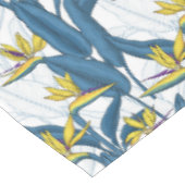 Paradijsvogelbloemen op wit tafelkleed (Gekanteld)