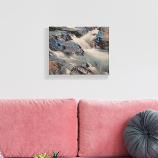 Paradise River on a Stretched Canvas Print (Insitu (Woonkamer))